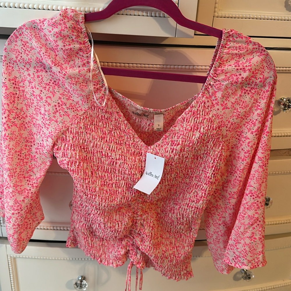 Smocked Fitted Top size smalll